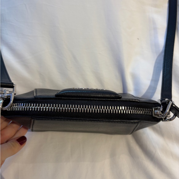 Givenchy Nano Atigonia Black Crossbody Bag - Picture 4 of 12